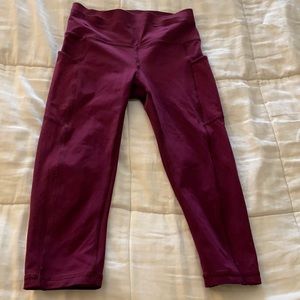 LULULEMON CROPPED LEGGINGS